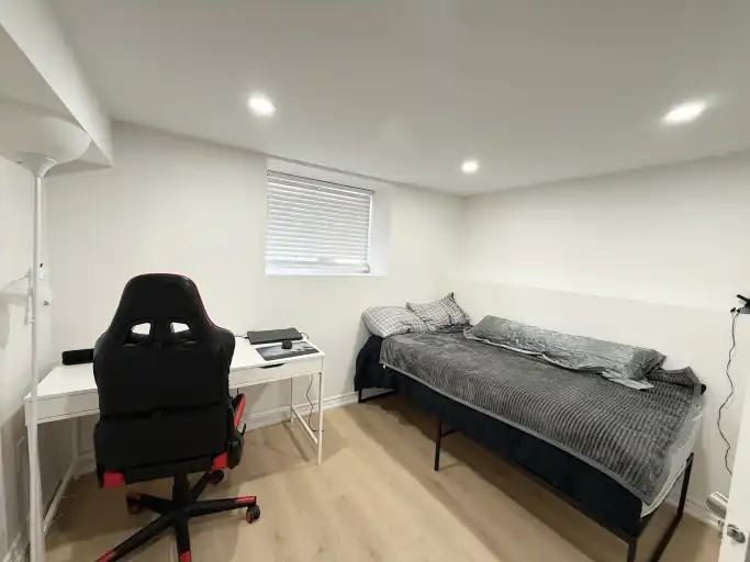 11 Scott St #2 - Photo 5 of 8