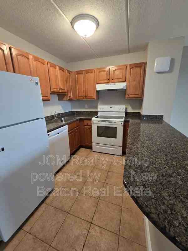 80 Sagamore St - Photo 2 of 13