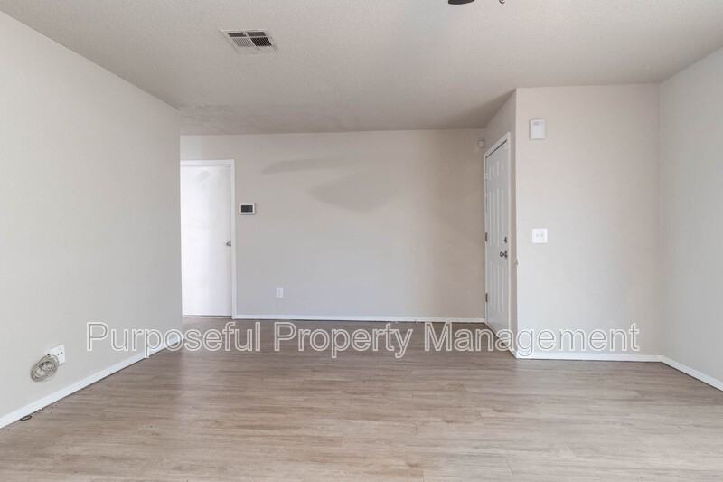313 Belmont Dr - Photo 5 of 21