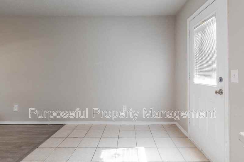 313 Belmont Dr - Photo 7 of 21