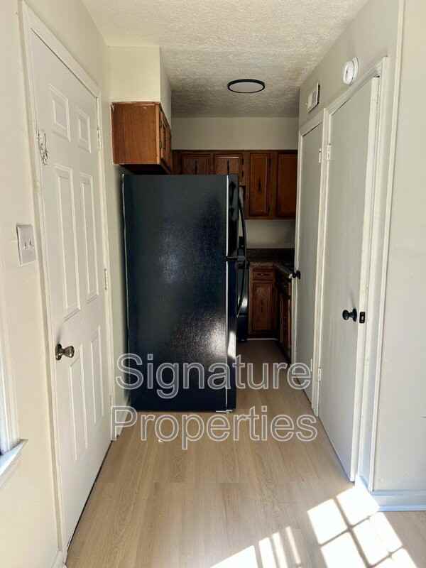 1055 Rives Rd #13 - Photo 7 of 15