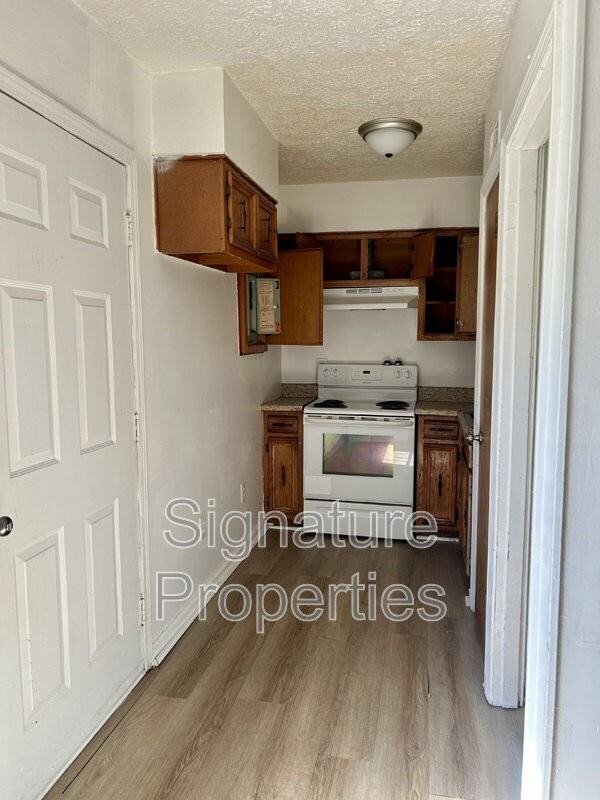 1055 Rives Rd #16 - Photo 7 of 16