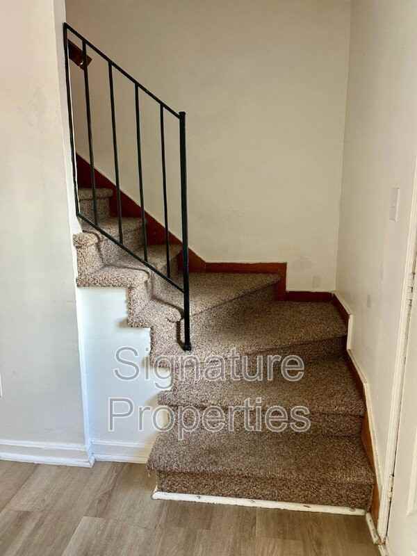 1055 Rives Rd #3 - Photo 7 of 15