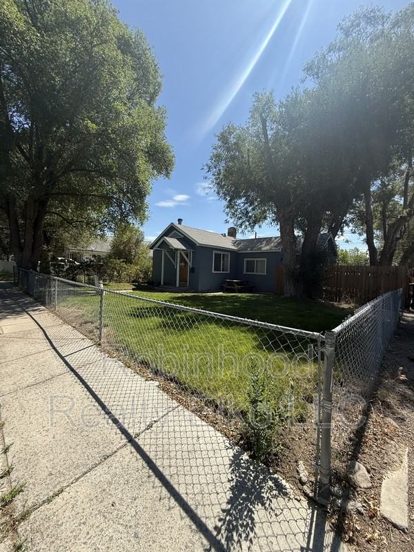 620 Maple St - Photo 2 of 24