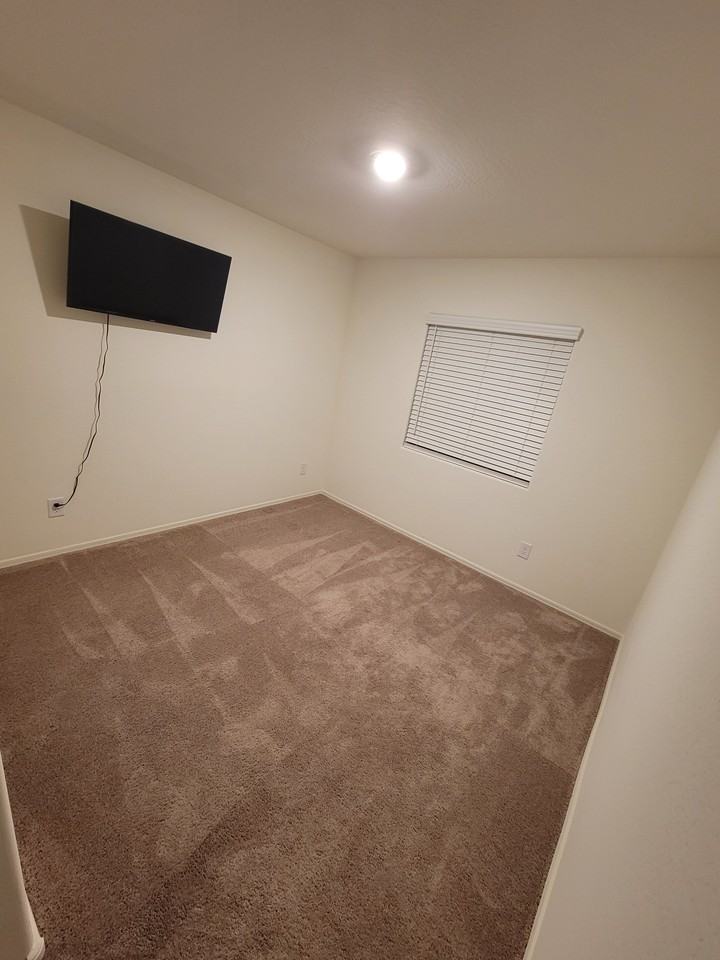 517 W Black Hawk Pl #NA - Photo 3 of 11