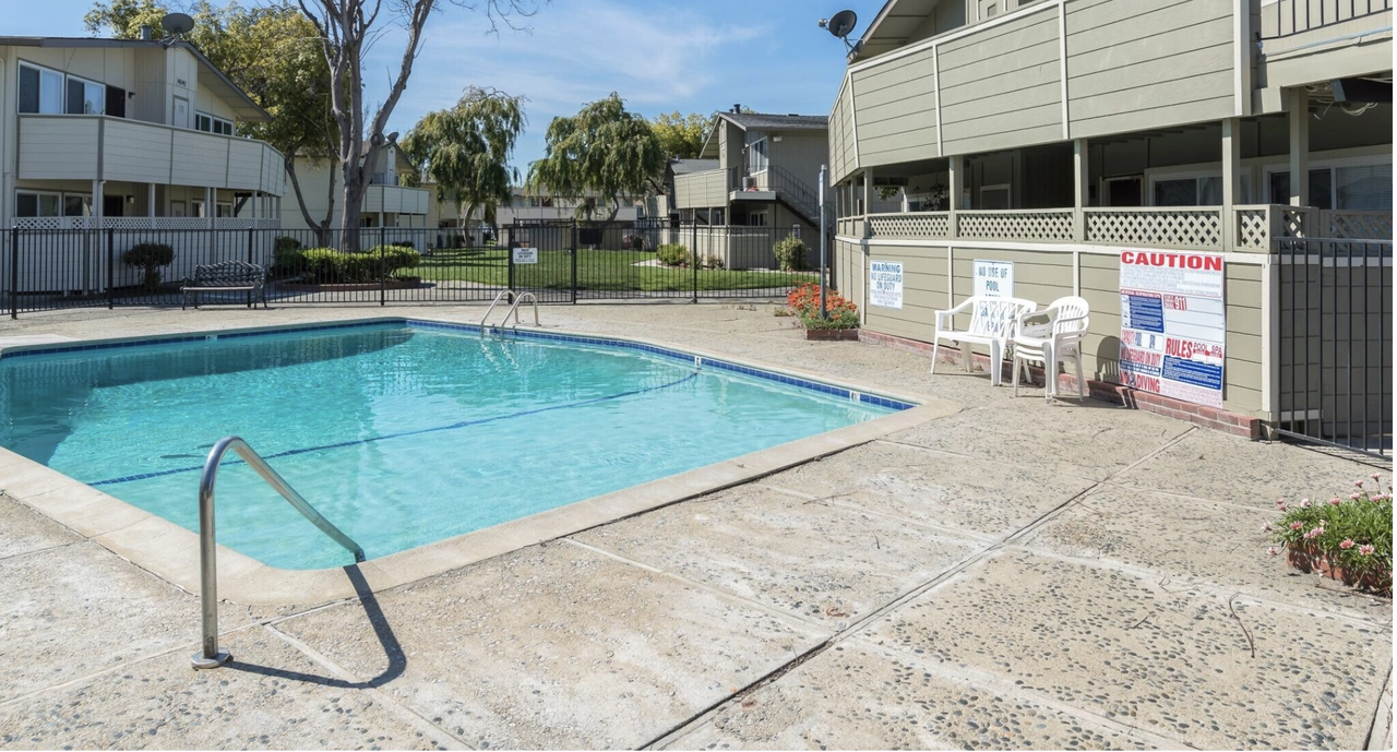 4031 Park Center Ln #B - Photo 3 of 27