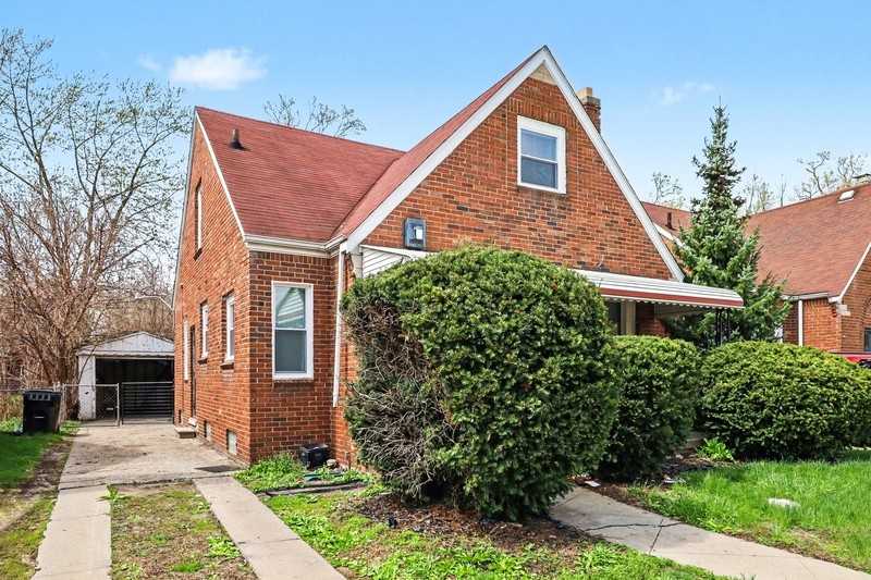 16605 Freeland St - Photo 2 of 26