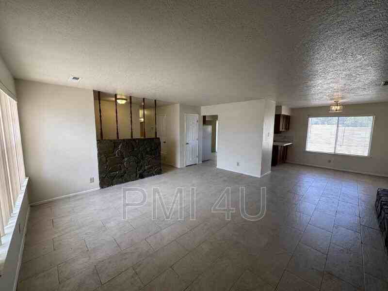 9605 Benavides Rd Sw - Photo 5 of 29