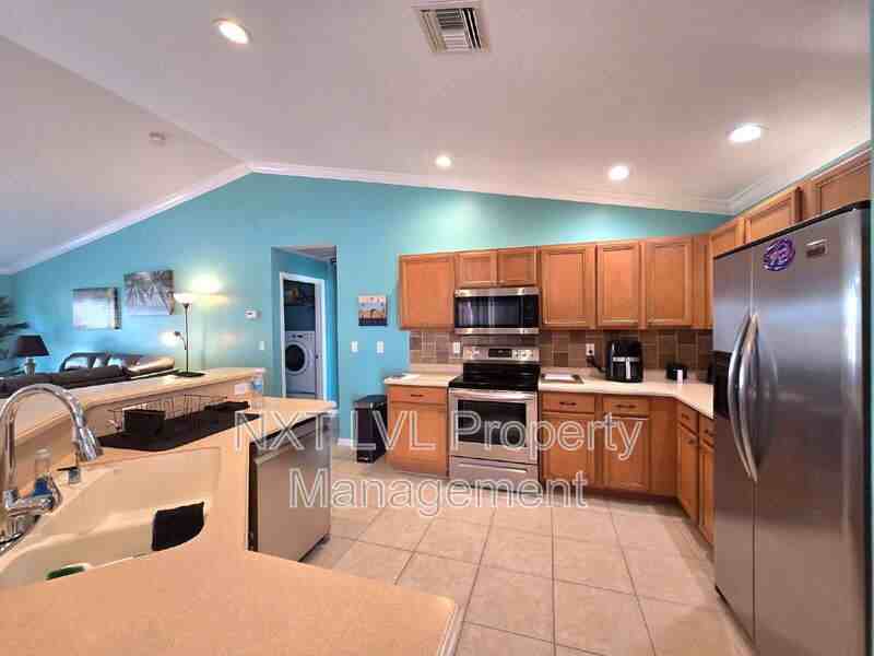 1401 Sw Embers Ter - Photo 7 of 23