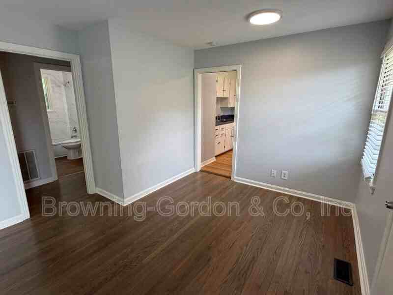 538 Fairlane Dr - Photo 7 of 20