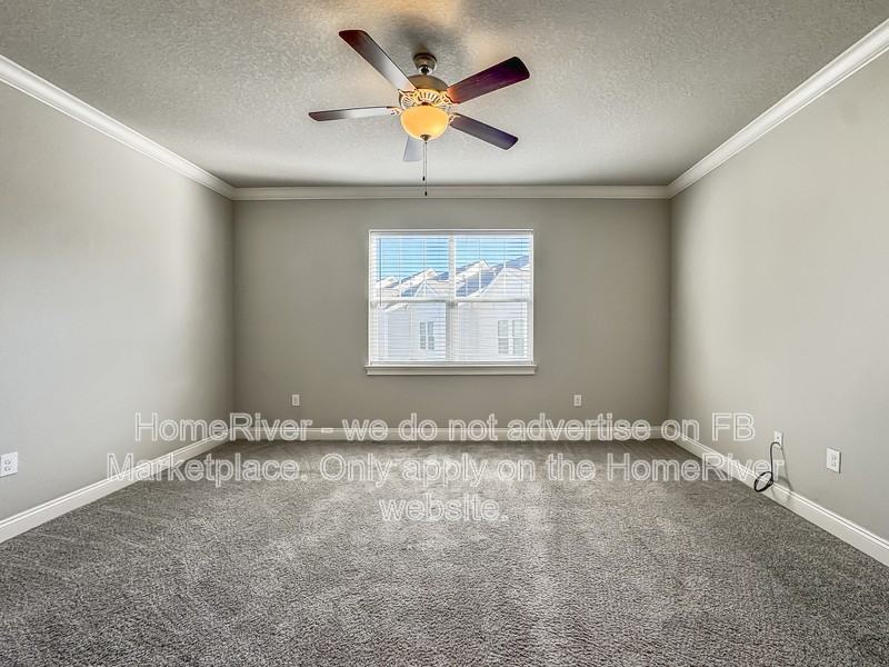 7297 Majestic Blvd - Photo 2 of 10