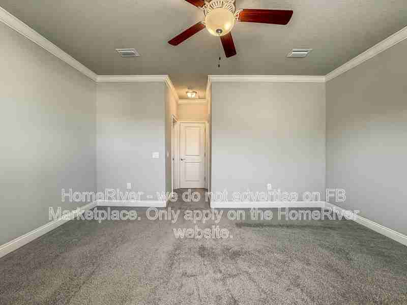 7297 Majestic Blvd - Photo 4 of 10