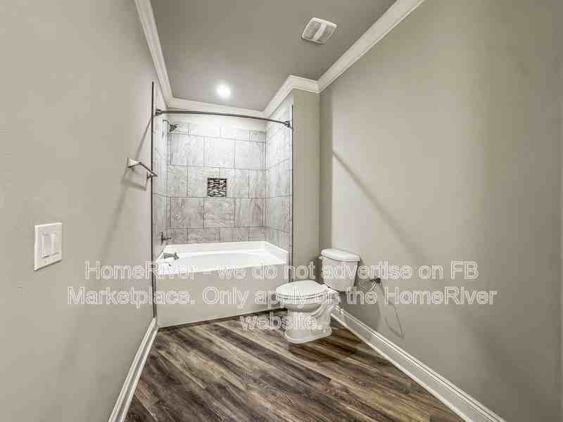 7297 Majestic Blvd - Photo 6 of 10