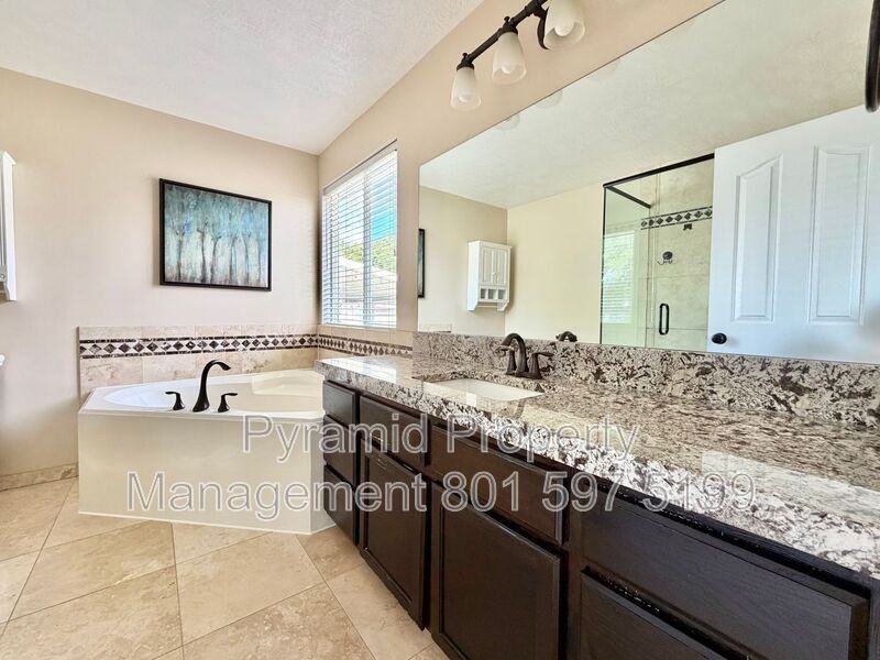 4772 Ws - Photo 3 of 29