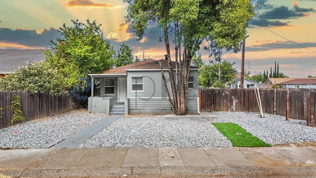 4309 32nd St - Photo 2 of 37