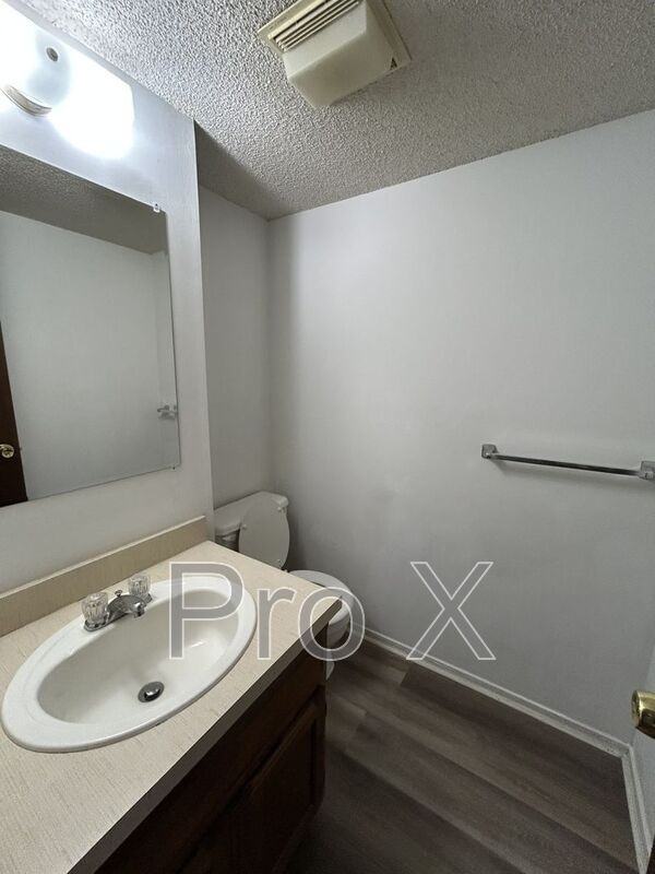 1108 S Joplin St #B - Photo 4 of 11