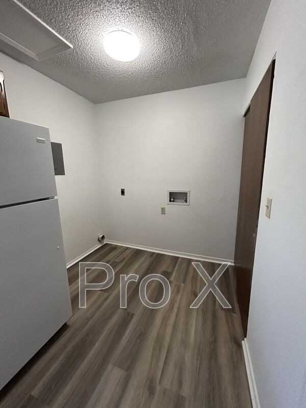 1108 S Joplin St #B - Photo 5 of 11