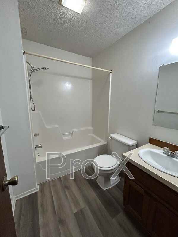 1108 S Joplin St #B - Photo 7 of 11