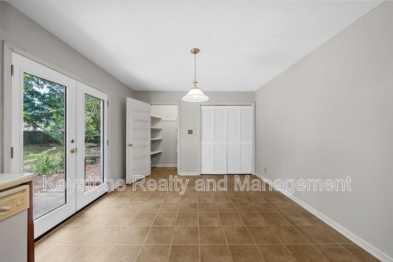 3445 Arvin Dr - Photo 6 of 16