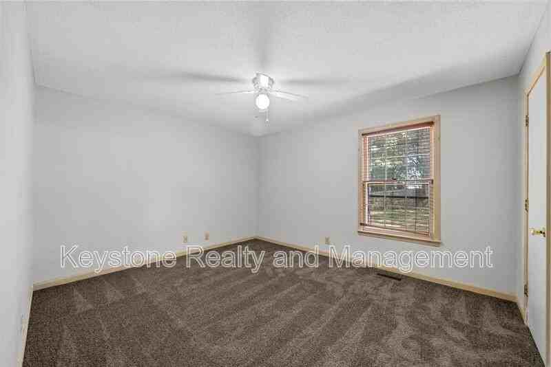 3445 Arvin Dr - Photo 7 of 16
