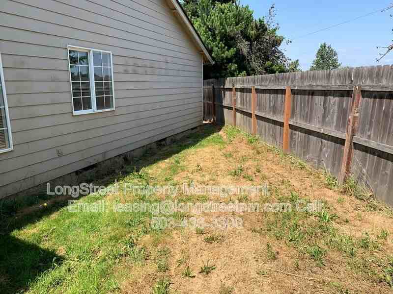 3044 Ne Glacier Way - Photo 3 of 27