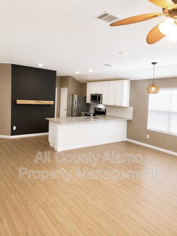 4327 Southolme - Photo 4 of 29