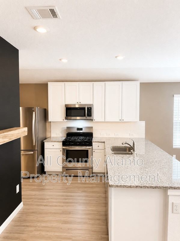 4327 Southolme - Photo 5 of 29