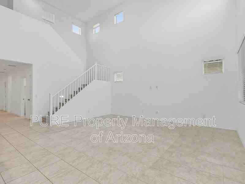 5177 N 87th Dr - Photo 5 of 35