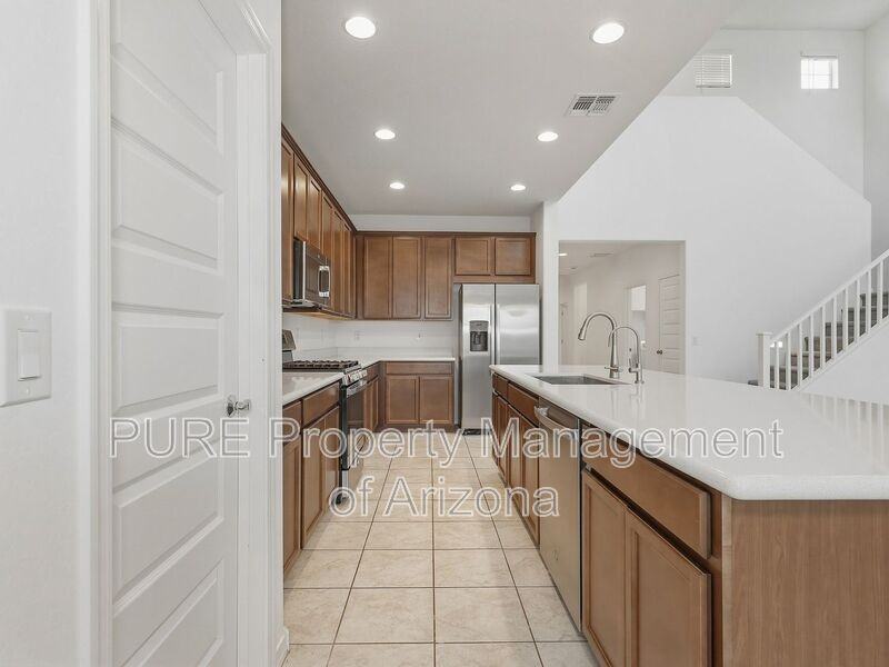 5177 N 87th Dr - Photo 6 of 35