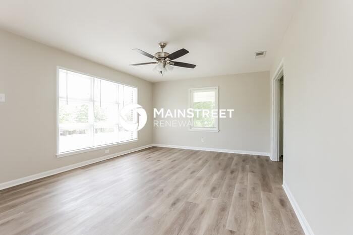104 Oak Dr - Photo 4 of 16