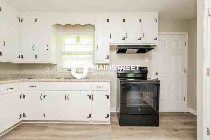 104 Oak Dr - Photo 5 of 16