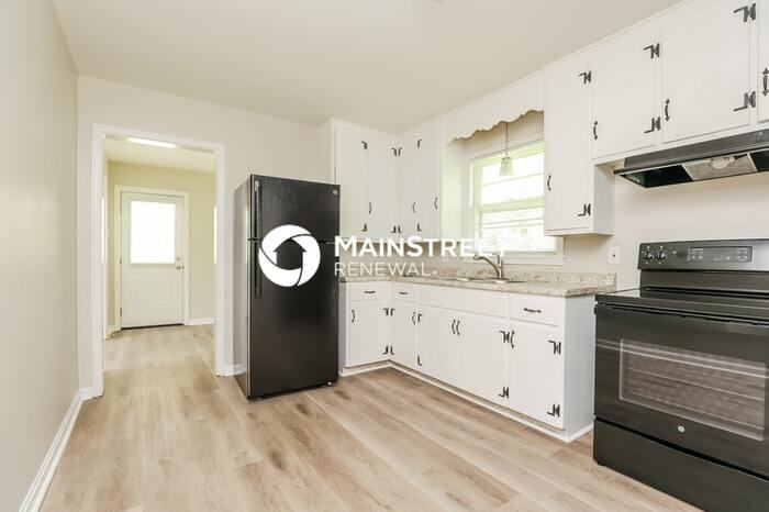 104 Oak Dr - Photo 6 of 16