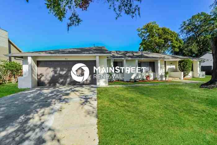 931 Waverly Dr - Photo 4 of 16