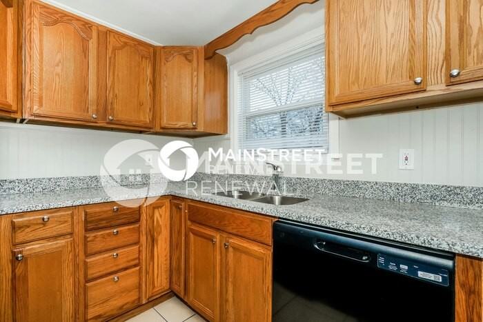 4915 Andalusia Ln - Photo 7 of 16