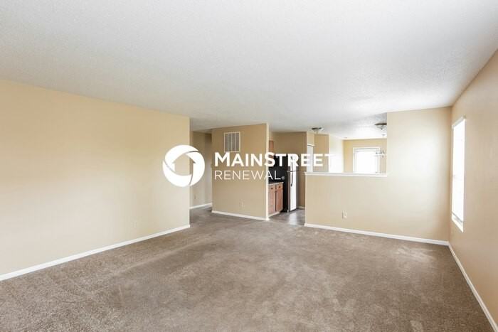 310 Long Bow St - Photo 4 of 16