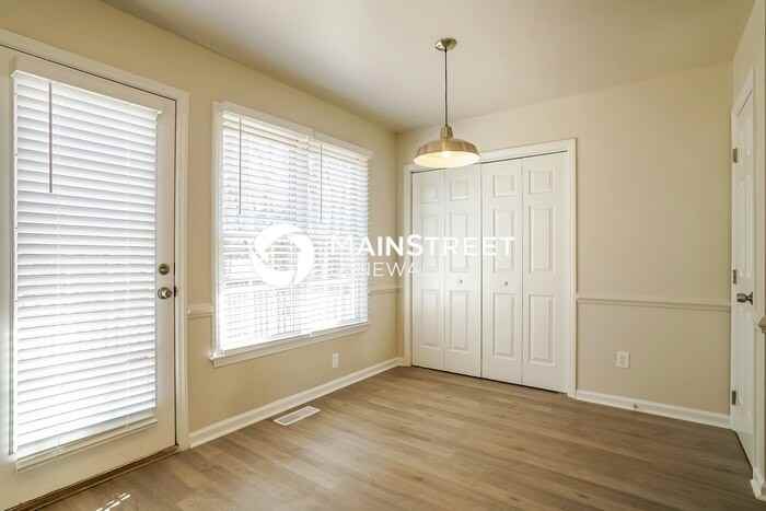 813 Lusterleaf Pl - Photo 5 of 16