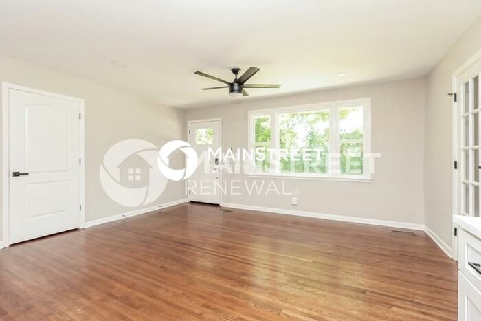 63 Whitsett Rd - Photo 4 of 16