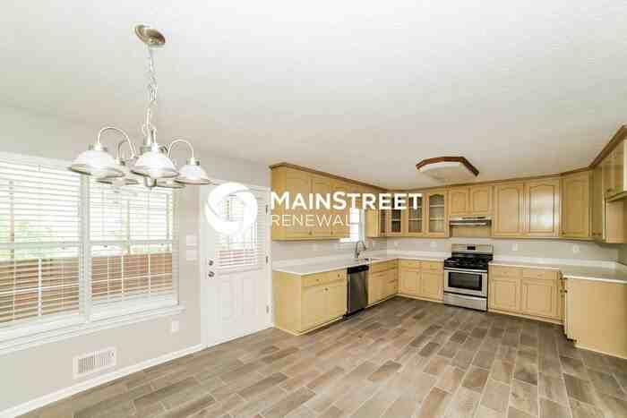 220 Bay Cove Ct - Photo 7 of 18