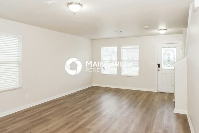 123 Farmington Dr - Photo 5 of 17