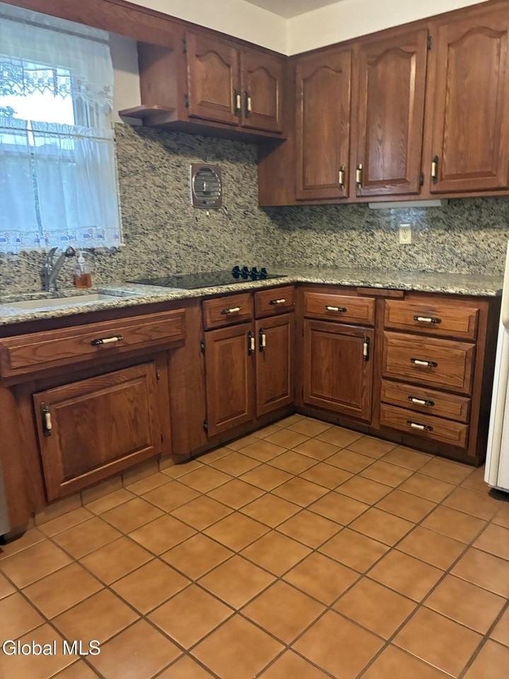 3 Northgate Dr - Photo 2 of 21