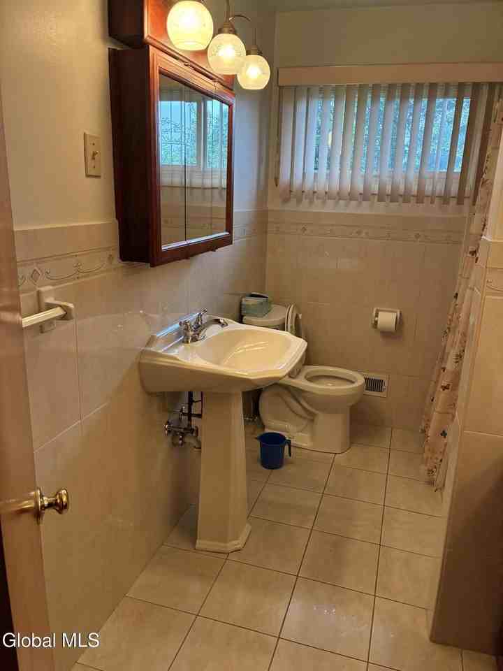 3 Northgate Dr - Photo 6 of 21