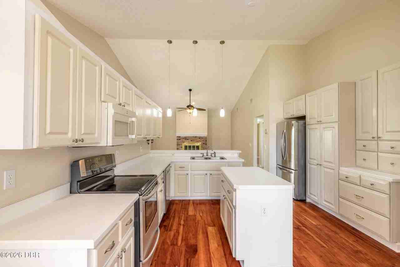 109 Brookhollow Cir - Photo 6 of 36