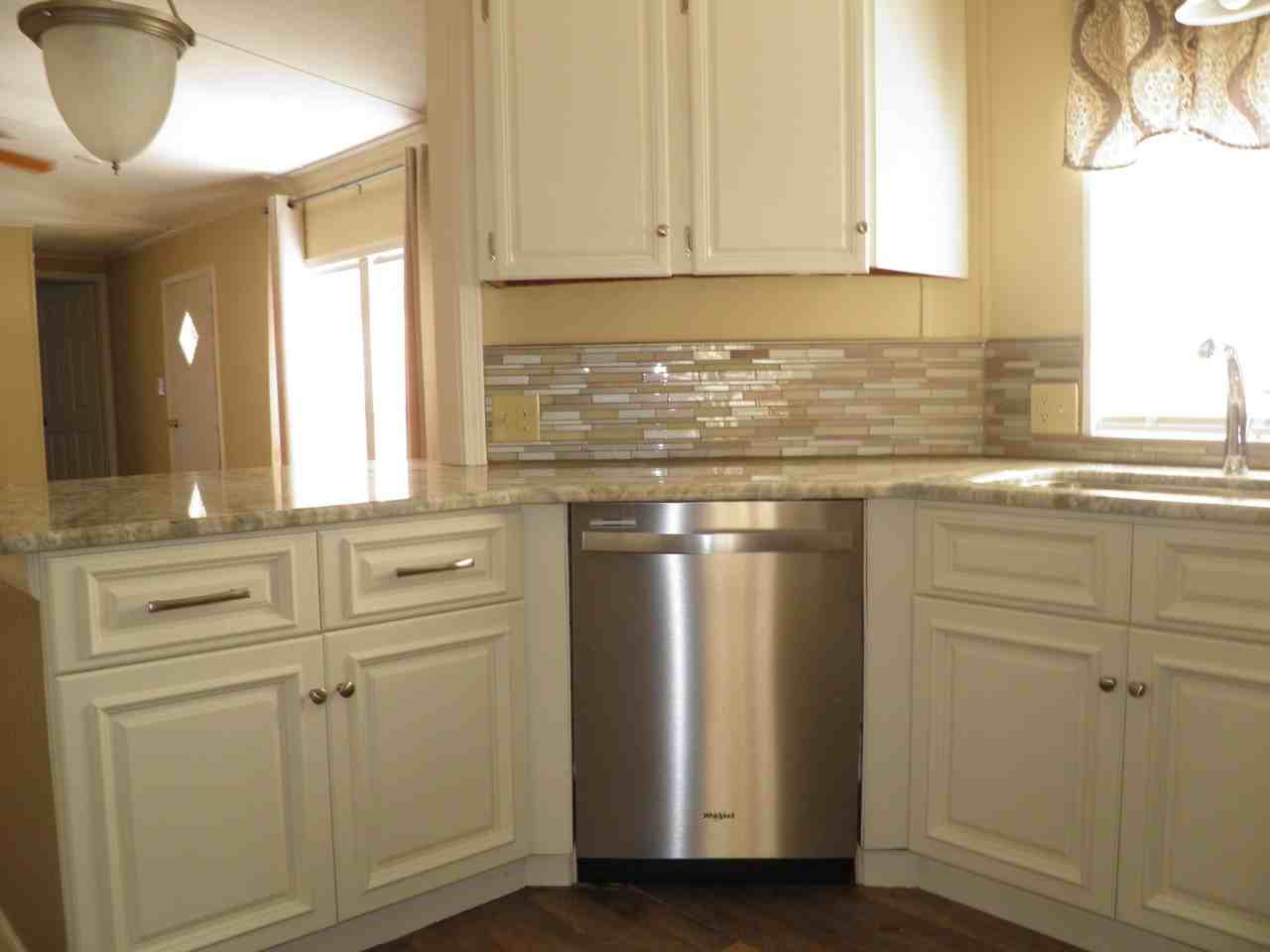 810 Gibson Rd - Photo 6 of 35