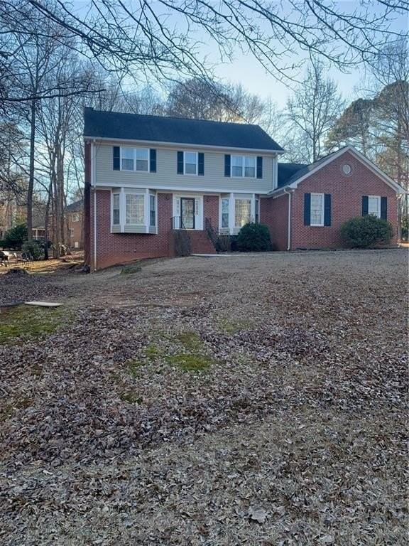 240 W Huntington Rd - Photo 2 of 33