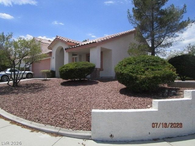 2345 Queen Bee Ct - Photo 2 of 22