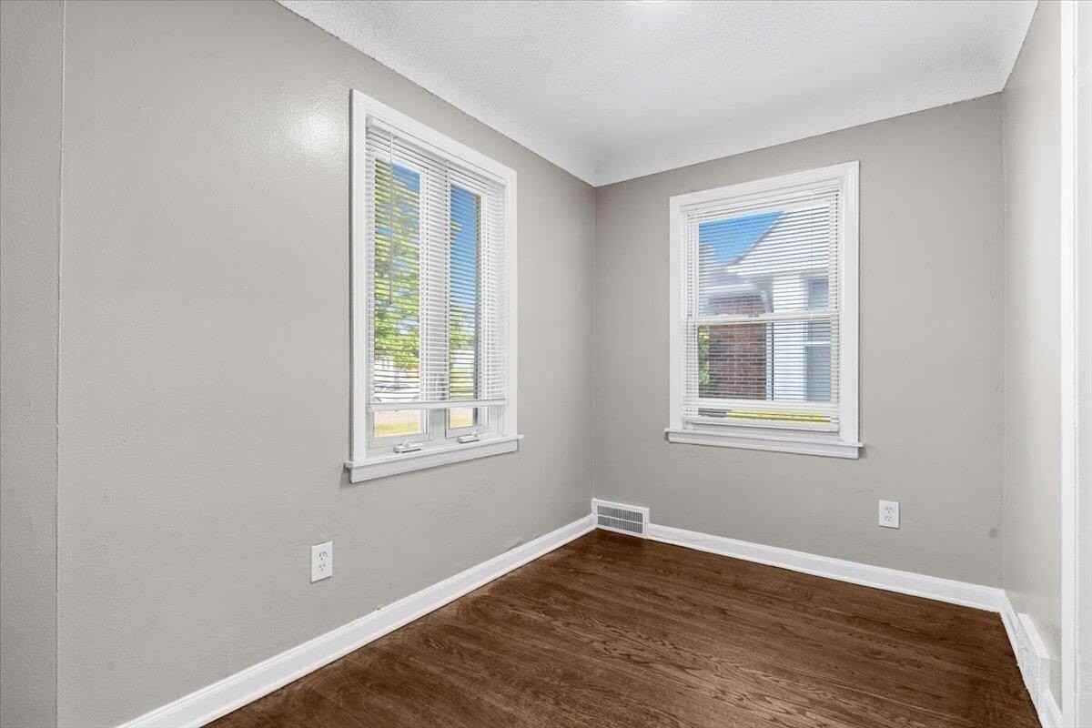 18760 Faust Ave - Photo 5 of 17