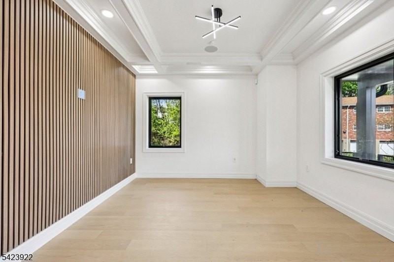 51 Albany Ave - Photo 7 of 46