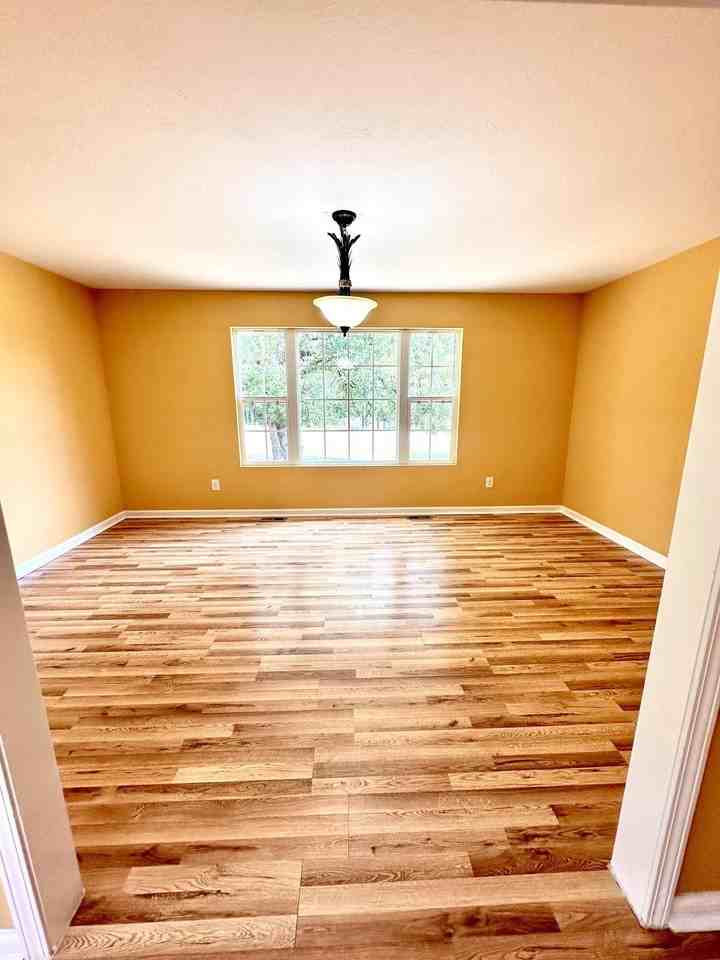 3495 Byron Pl - Photo 7 of 17