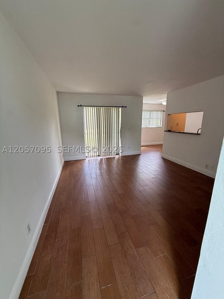 3982 Nw 87th Ave #3982 - Photo 4 of 26