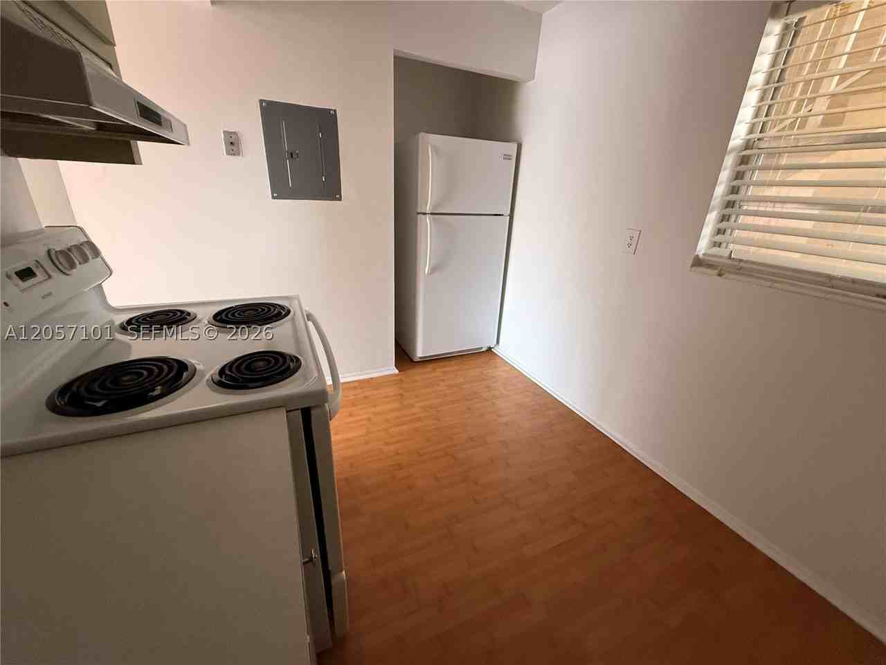 7747 Sw 86th St #D208 - Photo 6 of 10